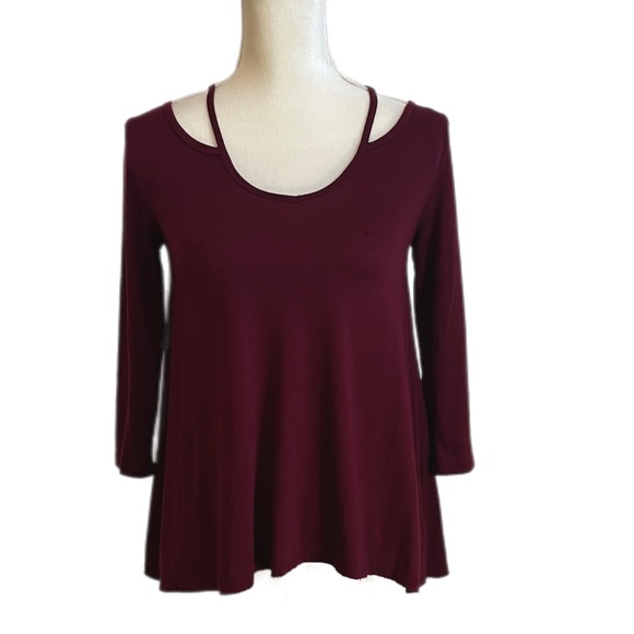 SO Tops - SO Flowy Top With Cute Strappy Neckline Maroon Size XS